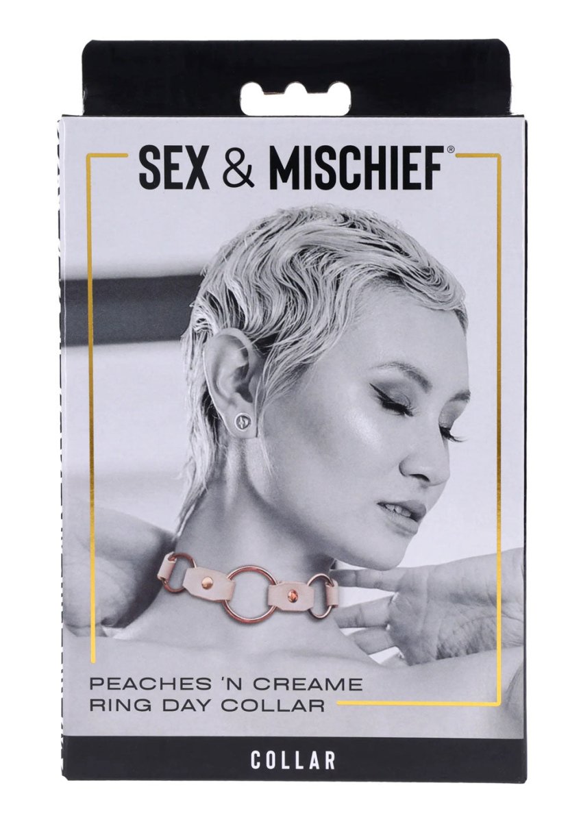 Peaches 'N Creame Ring Day Collar